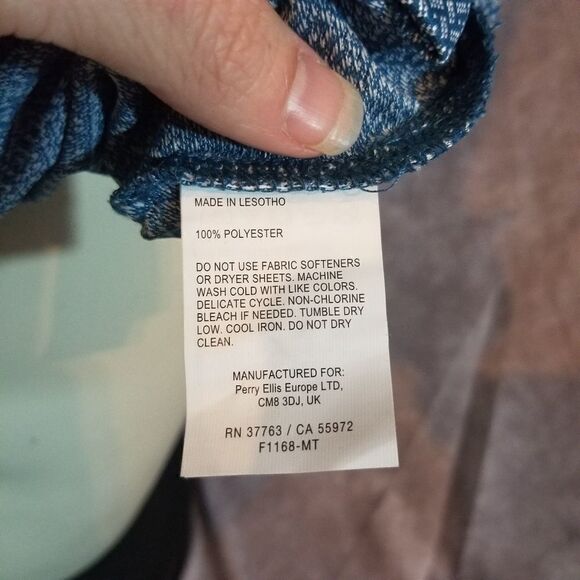 Perry Ellis Blue Patterned Polo Size Medium - Picture 6 of 6